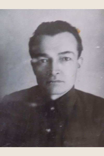 Петров Павел Петрович