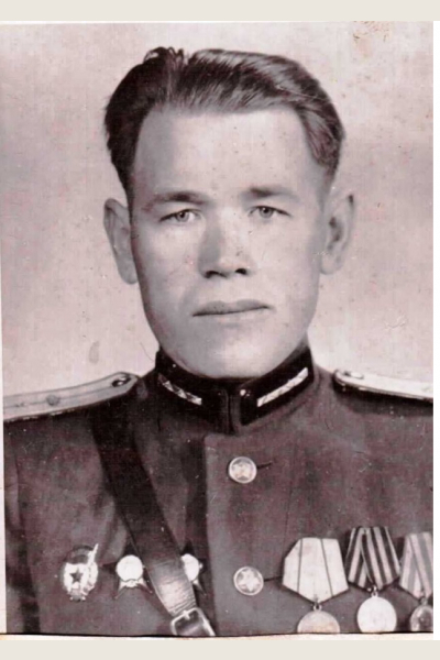 Петров Евгений Петрович