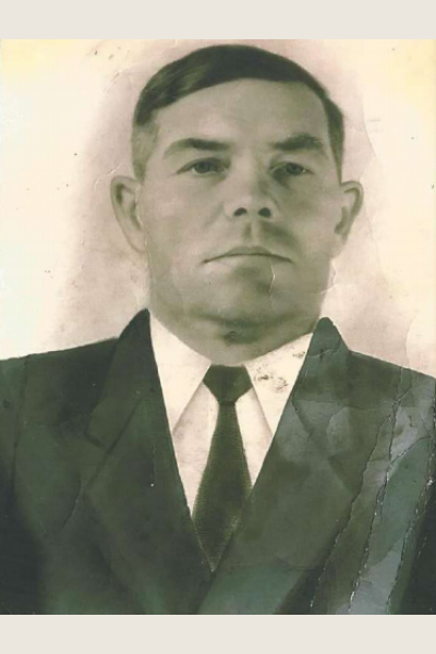 Петров Иван Петрович