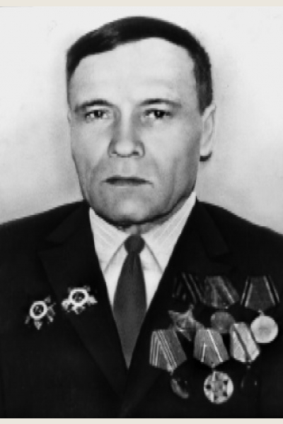Николаев Ефим Михайлович