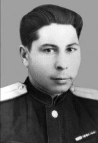 Петров Аркадий Васильевич
